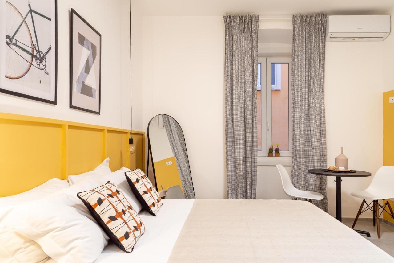 Tiny Cozy Studio In The City Center Triest Exterior foto